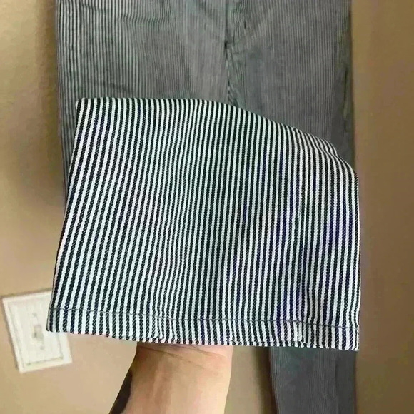 Loft outlet striped jeans size 4 in excellent condition straight - Picture 2 of 6